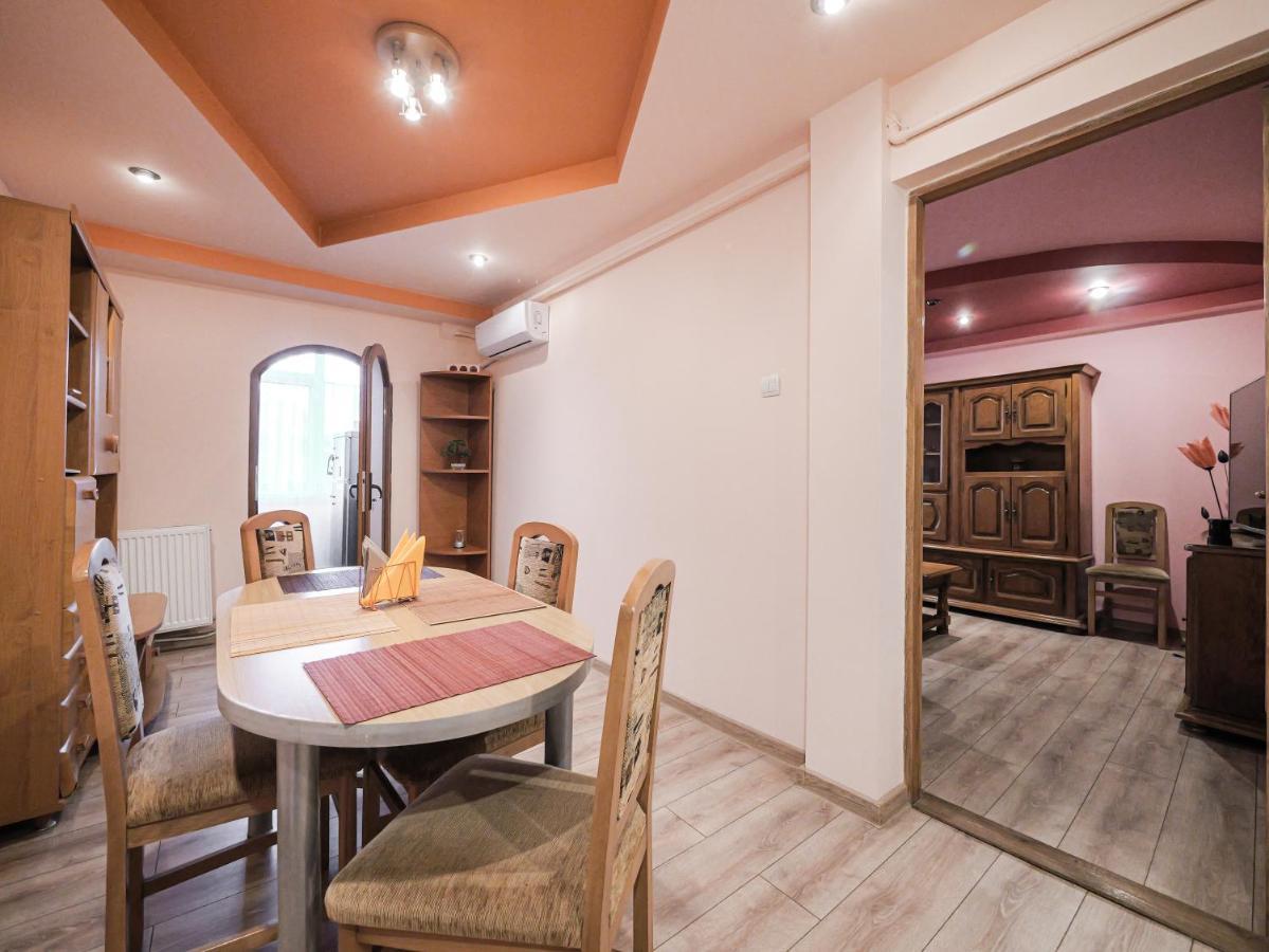 Luxury Ultracentral Curtea de Argeş エクステリア 写真