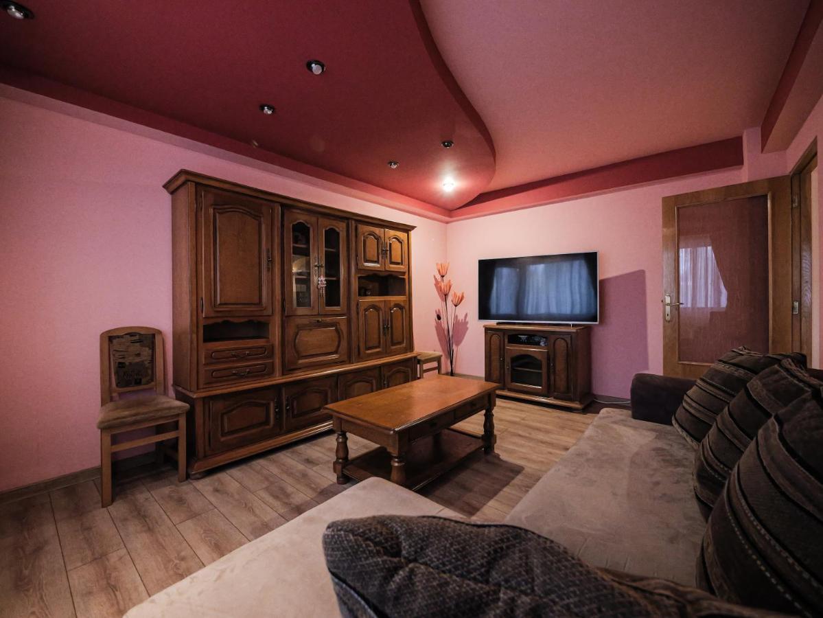 Luxury Ultracentral Curtea de Argeş エクステリア 写真