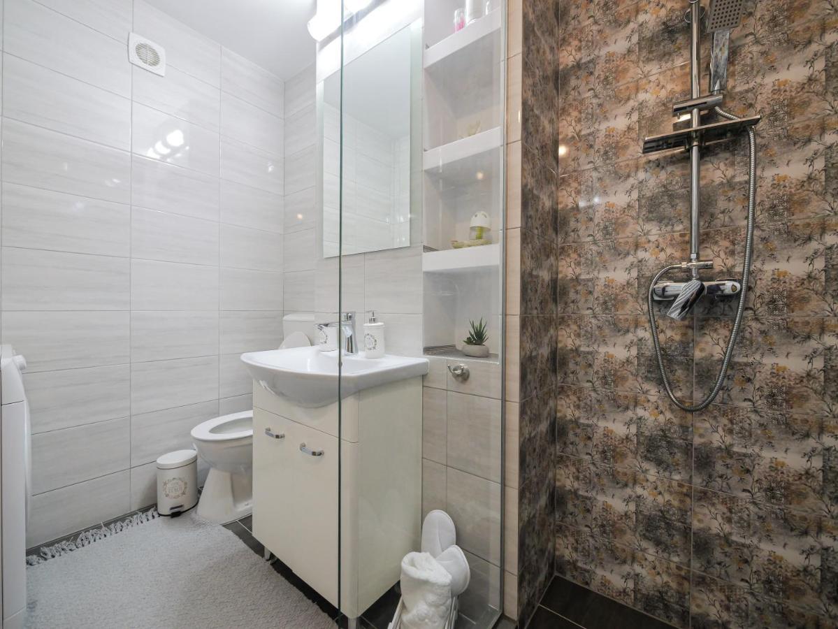 Luxury Ultracentral Curtea de Argeş エクステリア 写真
